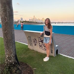 Meet your Posher, Sarah